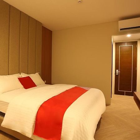 Adotel Jakarta Exterior foto