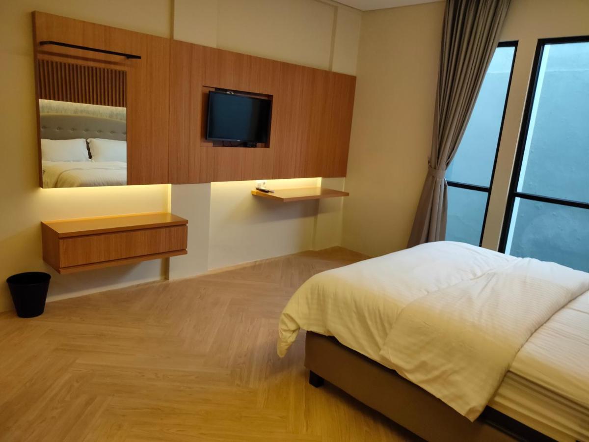 Adotel Jakarta Exterior foto