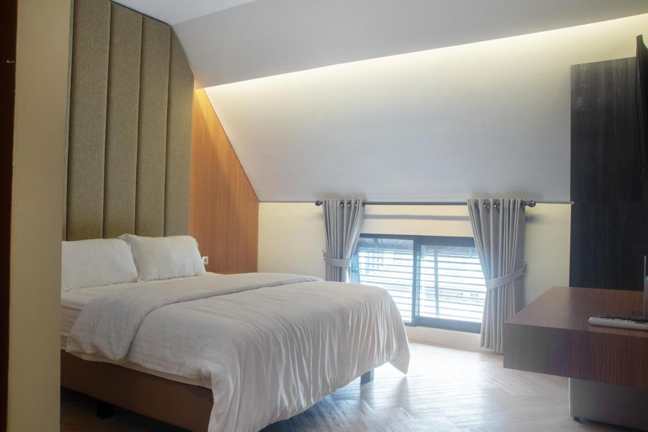 Adotel Jakarta Exterior foto
