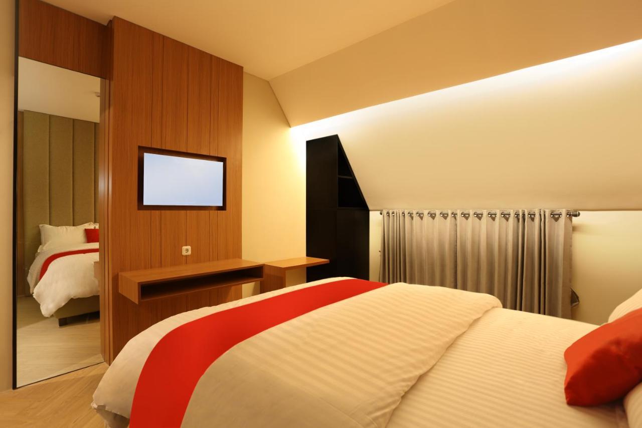 Adotel Jakarta Exterior foto